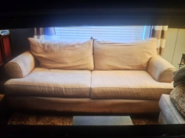 Free couch 1