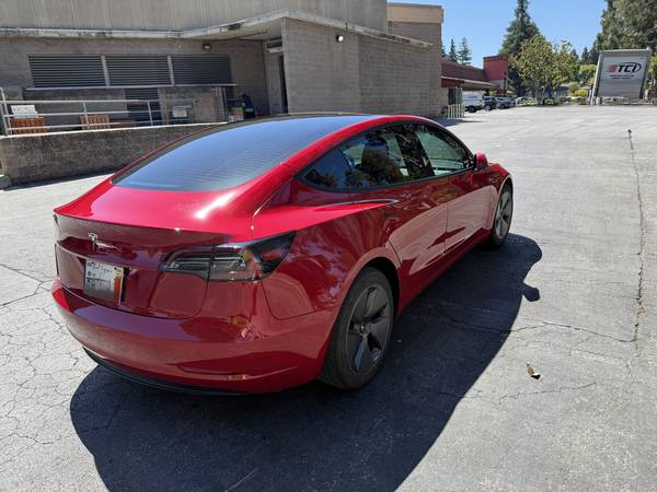 🚗 2023 Tesla Model 3 – Red – 260-Mile Range – Excellent Condition! 🔋 - $28,000 (sunnyvale)63478410619777123