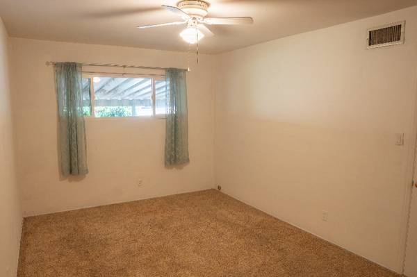 $875.00 / 1br - Habitación en alquiler: Dormitorio principal y baño privado (EL CAJON)63865482933891123