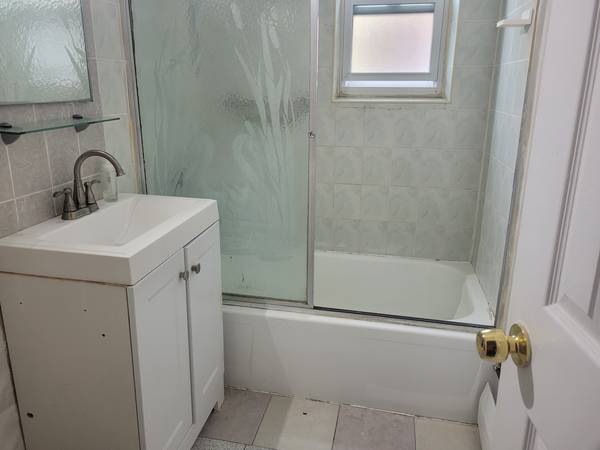 $2,400 / 2br - 800ft2 - Nice 2 bedrooms in p/h (Rego park)64033630979587121