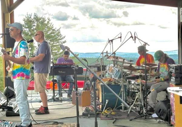 Baterista de Grateful Dead/JGB para rellenos…. (Pepperell)63818351799681121