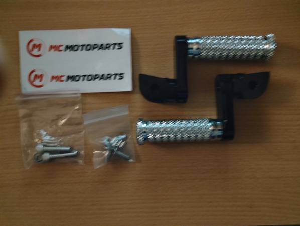 Adjustable footpegs for Yamahas 1
