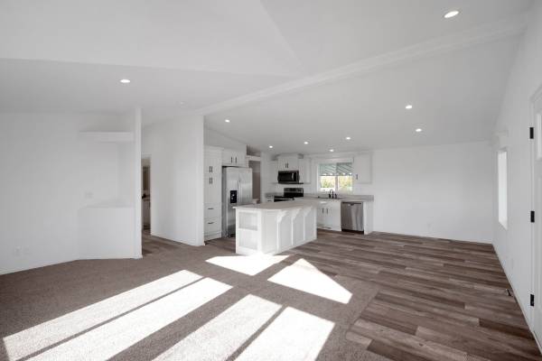 $199,900 / 2br - 1344ft2 - Sundial MHP Sp. #1E - PRICE REDUCED (SALE)64152179025794123