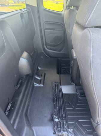 2022 Chevrolet Colorado cabina extendida LT Pickup 4D 6 pies - $21,40063479008453121124