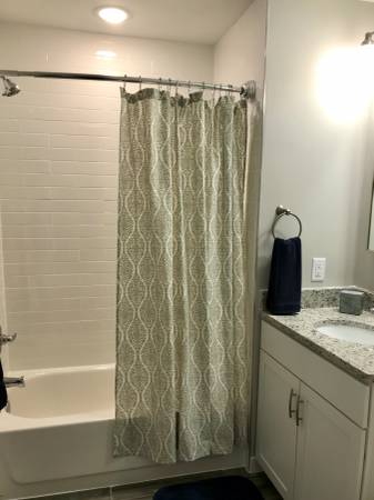 $1,495 / 2br - 950ft2 - ¡Hogar adosado clásico de 2 habitaciones en Shannon Glen! (Rosemount)63990385838850123