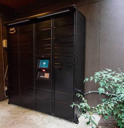 $1,350 / 436ft2 - Estudio, ubicado en Seattle, acceso con intercomunicador (2510 Western Avenue, Suite 100, Seattle, WA)63688443820163123