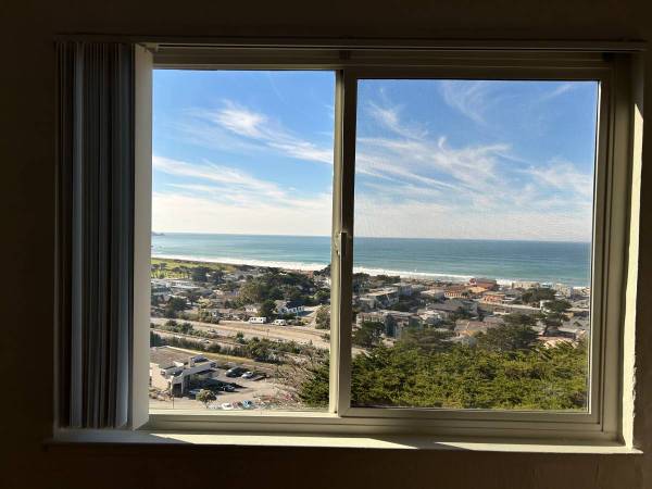 $2,895 / 1br - 782ft2 - Apartamento impresionante con vista al océano (pacifica)63671973598209120