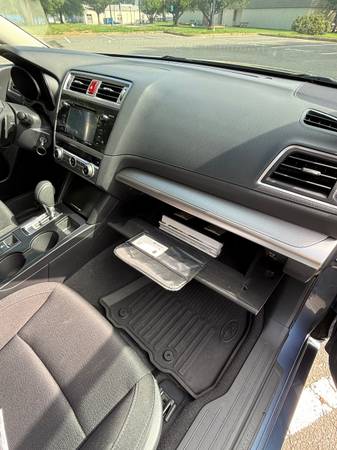 2015 Subaru Legacy · 2.5i Limited 4D SOLO 60.000 MILLAS - $14,500 (Fairfax)63618646640771123