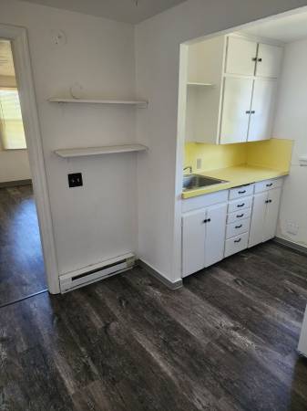 $810 / 2br - 205 NE Whitman St. #D (fourplex) (Pullman)63689275938945124