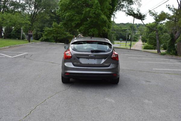 2014 Ford Focus Titanium 4dr Hatchback - $8,990 (+ Alpha Motors TN)63625059316099124