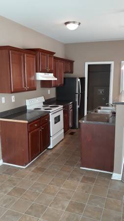 $185 / 1br - """ No Security Deposit, Free Wifi, Utilities, 185. a week """ (Atlanta)64045868238210120
