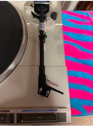 Pioneer PL-950 turntable. - $265 (Whitman)63439236969731124