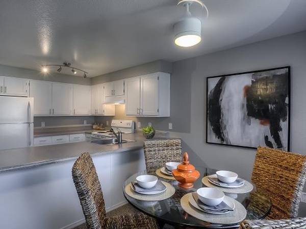 $1,744 / 1br - 774ft2 - Persianas para Ventanas, Lavavajillas, Espacio de Almacenamiento, Lavadora/Secadora63820882468995120