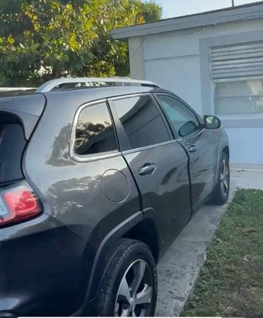 2020 Jeep Cherokee Limited en venta - $10,500 (Orlando)63470426937345122