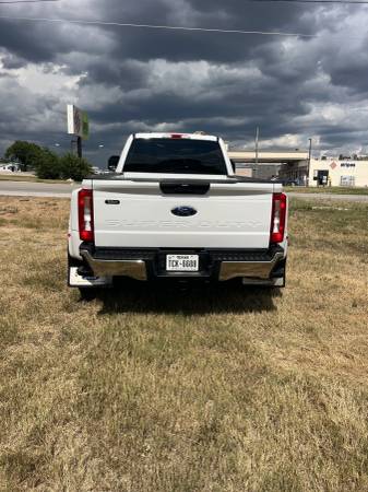 2023 F-350 DUALLY CABINA DE CREW DIÉSEL 4X4 - $47,500 (GONZALES)63439319501315123