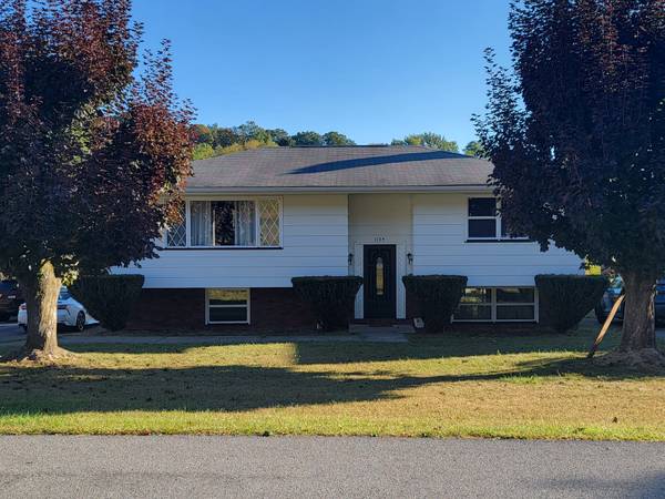 $195,000 / 3br - 02004ft2 - Casa en venta por el propietario (Saxton, PA)63836544151937120