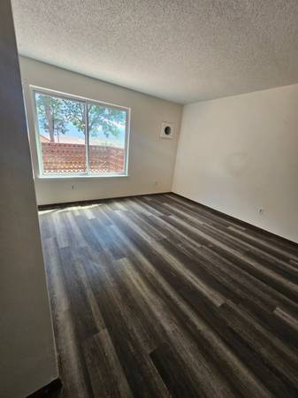 $1625.00 / 2br - 995ft2 - Beautiful West Side Condo63687172055171123