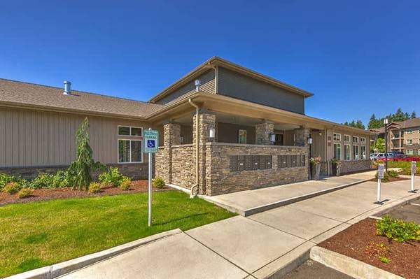 $1,550 / 2br - Dishwasher, 24 Hour Fitness Center, Balcony (14108 Meridian Ave E, Puyallup, WA)63838111490433122