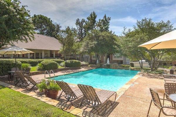 $1,178 / 1br - 580ft2 - A Must See, Fitness & Cardio Facility, Fully Equipped Gourmet Kitchens (Mid Cities)63796555617281122