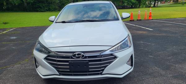 2020 Hyundai Elantra - $8,50063620757481603122