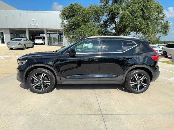 2023 Volvo XC40 B5 AWD PLUS BRIGHT - $29,700 (Volvo Cars Hill Country)63439510224771122