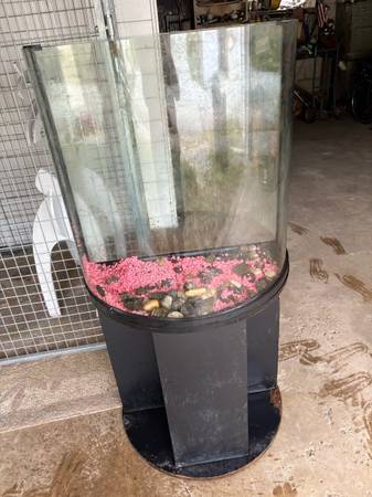 Fish tank (Pittsburgh)63882391435649120