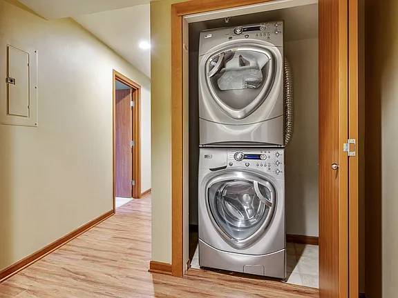 $650 / 1br - ¡La vida en Bellevue, Washington es mejor en Aventine Apartment Homes! (211 112th Ave NE, Bellevue, WA)63814636025345124