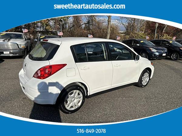 2011 Nissan Versa 5dr HB I4 1.8 S - $6995.0063654723339523123