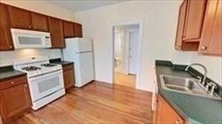 $2,900 / 2br - 1700ft2 - Second Floor with Dinnig Room/Laundry (Dorchester)63817540190849124