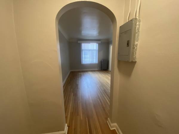 $1,035 / 325ft2 - Covey Studio Apartment For Rent @ Renew on Temple- Tour Today (Downtown)63969200137219120