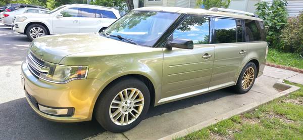 2013 Ford Flex SEL tracción en todas las ruedas - $3,200 (Clifton)63616569277185120