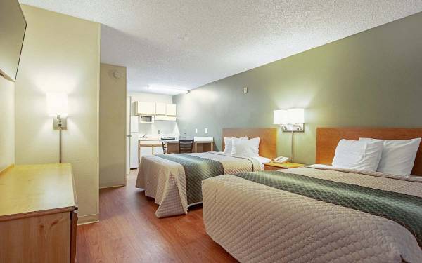 Close to Freeway, Close to Public Transportation, Microwave 1