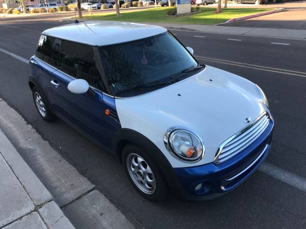 2012 MINI Cooper - SUPER ECONOMICAL - $3,900 (Dunlap Ave and Central Ave)63616949643137123