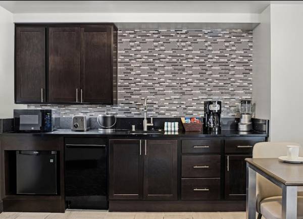 $395 / 2br - 1205ft2 - SF Salesforce Convention Timeshare Rental – 2BR Presidential Suite (financial district)63888991022723124