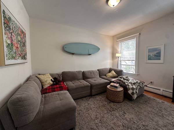 Fabulous and Affordable Rentals in Cambridge. 3 Beds, 1 Baths 1