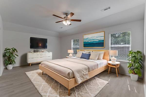 $2150.00 / 4br - 2097ft2 - What's Special64037557379330122