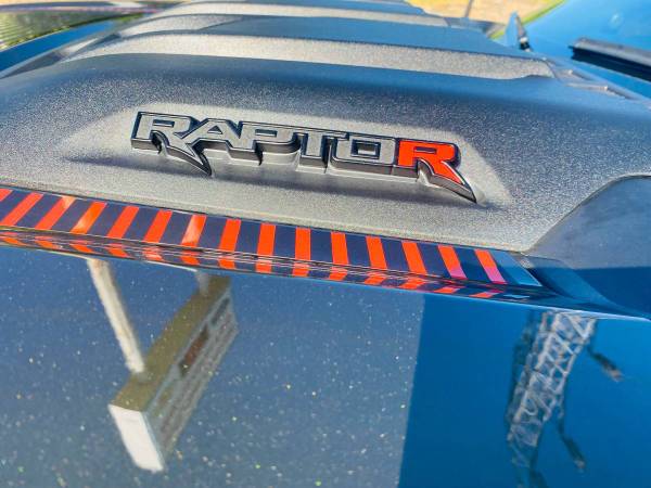 2025 Ford F150 RAPTOR R - Vehículo raro con solo 13000 millas - $120,995 (Los Ángeles)63469623397251121
