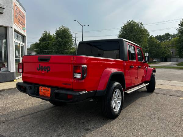 2021 Jeep Gladiator Sport S, 4x4, financiamiento/garantía disponibles - $29,995 (Kenosha)63470430085633123