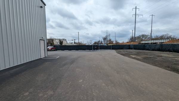 $125 / 180ft2 - Parking and Storage Space (Chester)64150962423169124