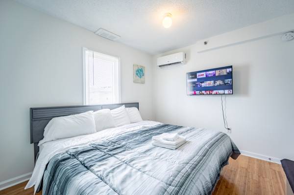 $1800.00 / 3br - 1100ft2 - Modern 3 Bed/2 Bath Ocean Block Apartment in Ocean City, MD - Availabl63839299880707123