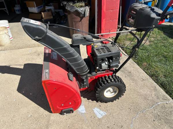 Craftsman 26-inch snow blower 1