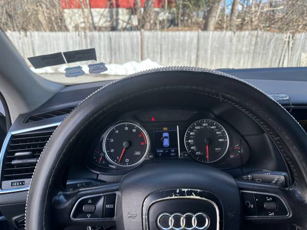 2010 Audi Q5 - $5,900 (Watertown)63615830360067124