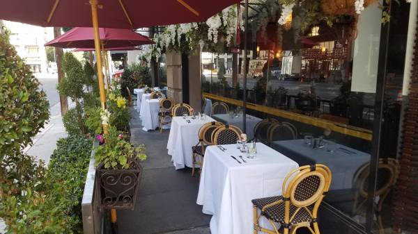 Fine Dining Italian Restaurant in DTLA, Servers and Bussers 1