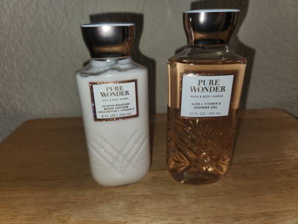 2 pc set - Shower Gel & Body Lotion 1