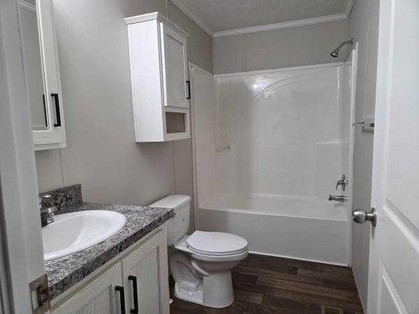 $1,429 / 3br - 1056ft2 - Valley Estates (Lansing)63920838052099124