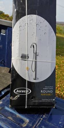 Jacuzzi floor mount tub filler 1