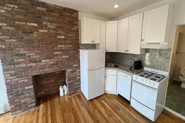 $2,995 RENOVATED STUDIO-NEAR NYU-NO FEE_PRIME LES (Lower East Side)63788856767361124