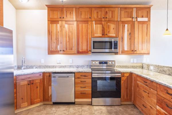 $369,900 / 2br - 1129ft2 - Upgraded Condo Unit! (4100 Mullan Rd., Unit 916)64287771632899124