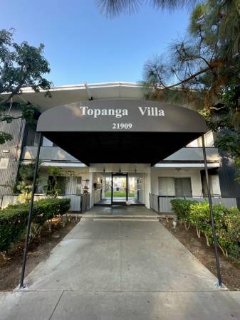 $1,725 / 1br - 650ft2 - Topanga Villa Apartments..Gorgeous Newly Remodeled One Bedroom! (Canoga Park)63869888055425121