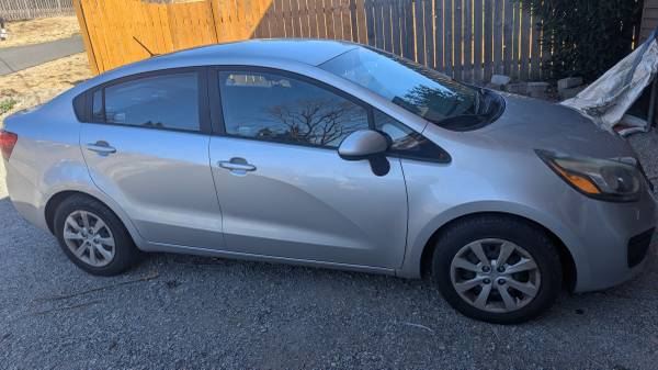Kia Rio 2013 - $5,000 (Des Moines)63470762494467121
